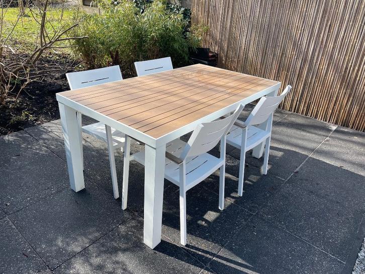 Tuintafel met stoelen, Tuin en Terras, Tuinsets en Loungesets, Gebruikt, Tuinset, Aluminium, 4 zitplaatsen, Eettafel, Stoel, Ophalen