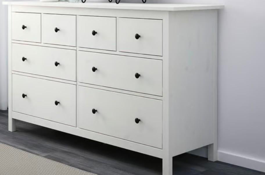 Hemnes 8 ladekast van Ikea, Ophalen, 5 laden of meer, Zo goed als nieuw, Minder dan 100 cm
