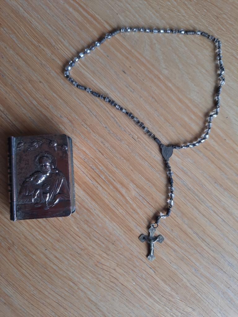 oud rozenkrans doosje met oude rozenkrans, Antiek en Kunst, Ophalen of Verzenden