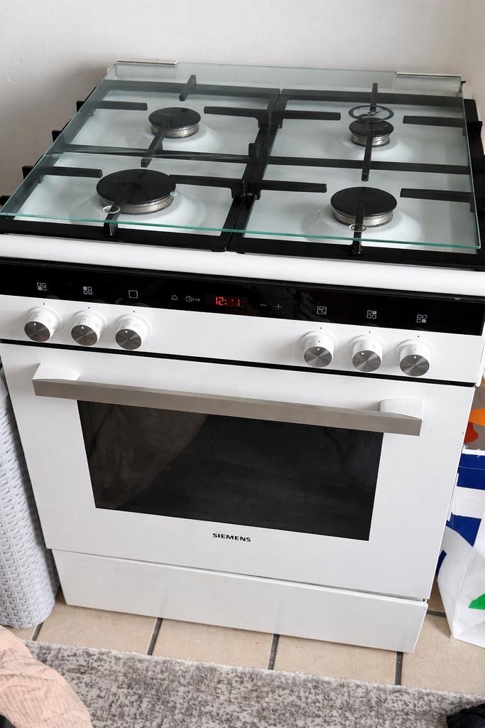 Siemens oven met gasfornuis, Gebruikt, 60 cm of meer, Gas, Vrijstaand