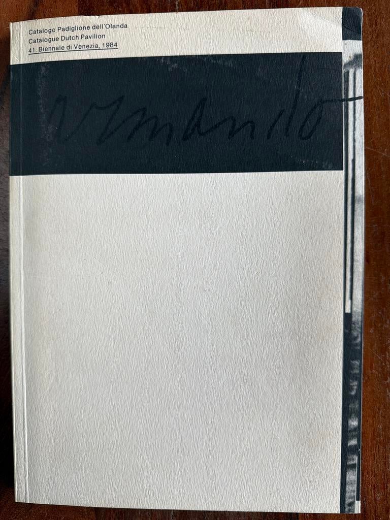 Armando - Catalogus Dutch Pavilion 41e Biënnale van Venetië, Ophalen of Verzenden, Gelezen, Overige onderwerpen