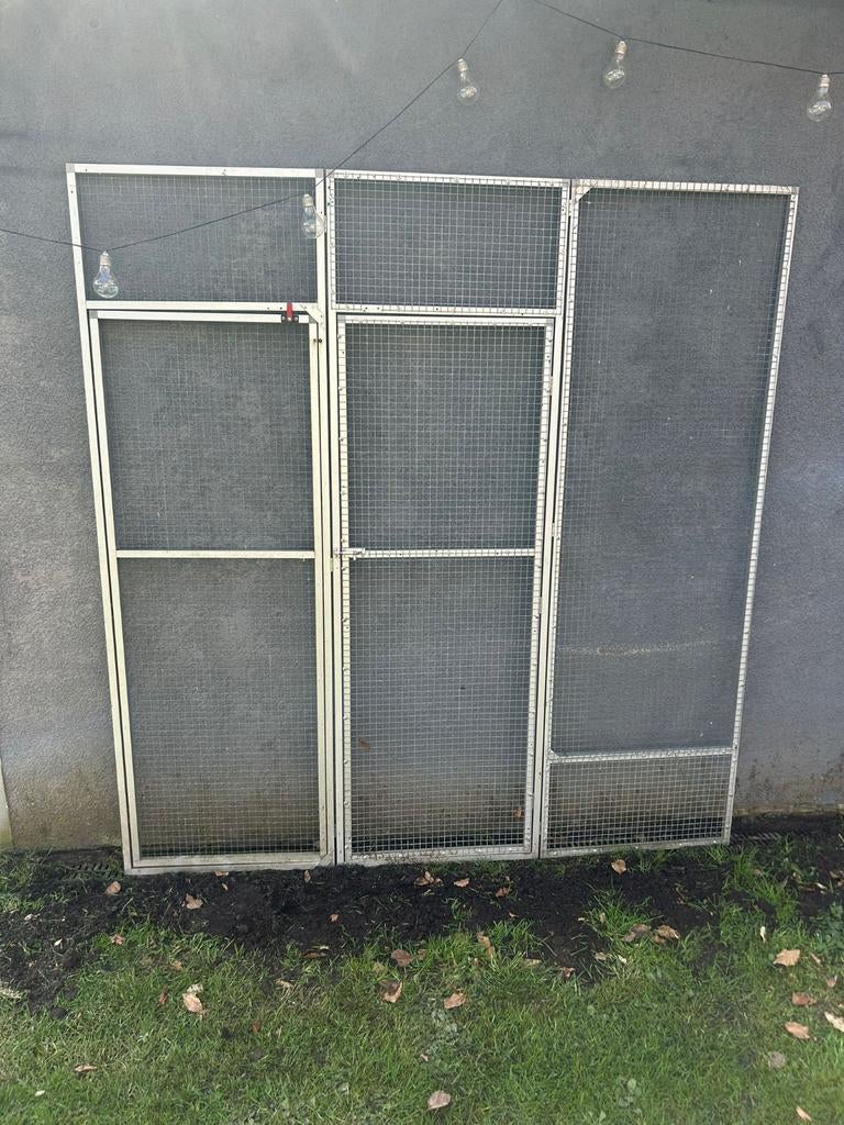 Voliere panelen, Dieren en Toebehoren, Vogels | Hokken en Kooien, Ophalen, Zo goed als nieuw, Aluminium, Volière