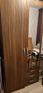 Gratis garderobe kast, Huis en Inrichting, Kasten | Kledingkasten, Ophalen, Gebruikt, 100 tot 150 cm, Normale moderne kledingkast