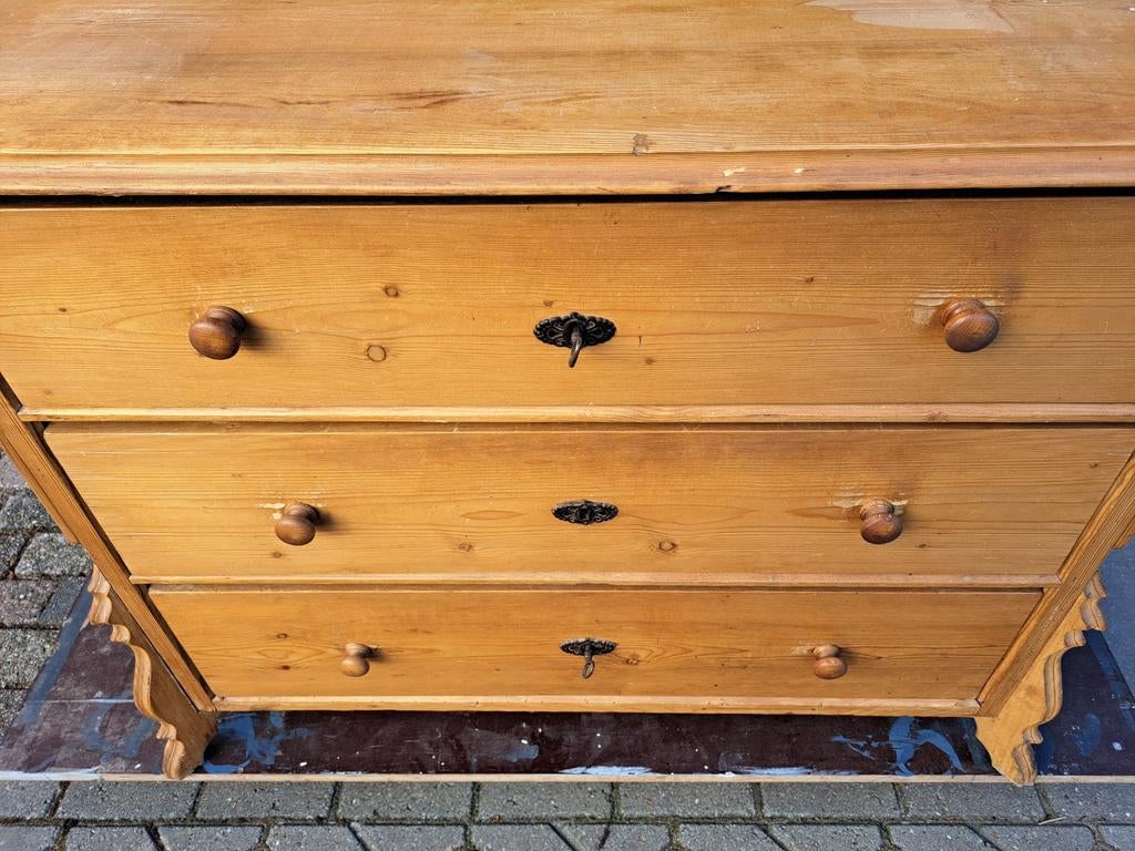 Zeer oude grenen ladekast commode, Ophalen, RoDeKo Volendam, R.kooij65@gmail.com, Gebruikt