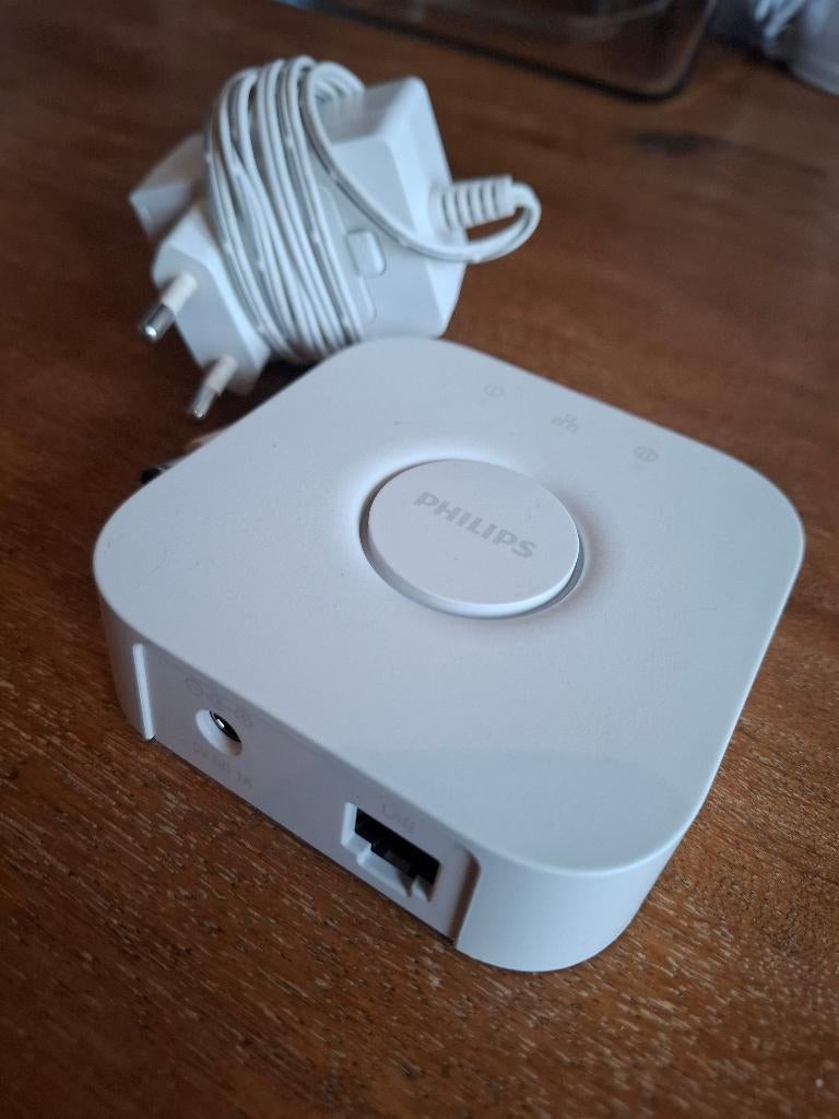 Hue Bridge V2.1 -heeft het een jaar prima gedaan., Ophalen of Verzenden, Gebruikt