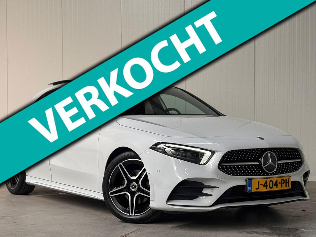 Mercedes-Benz A-klasse 180 AMG l VOL! l PANO l MATRIX l EL-S, 136 pk, Gebruikt, 4 cilinders, Wit