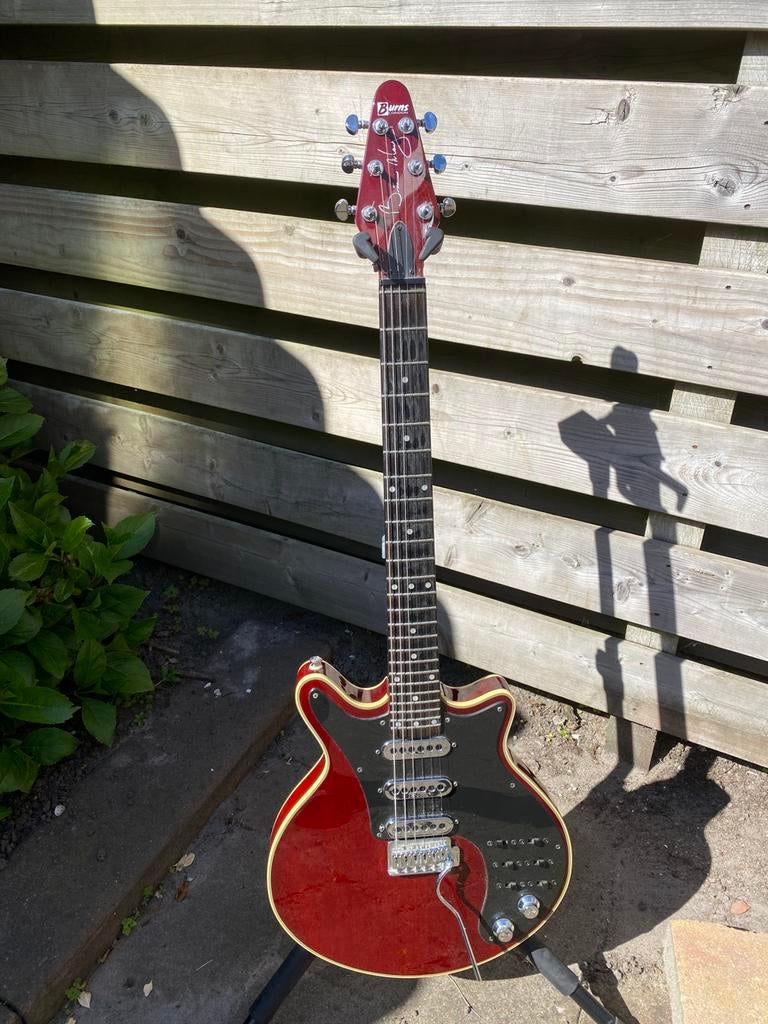Brian May gitaar, Muziek en Instrumenten, Snaarinstrumenten | Gitaren | Elektrisch, Ophalen, Zo goed als nieuw, Solid body, Overige merken