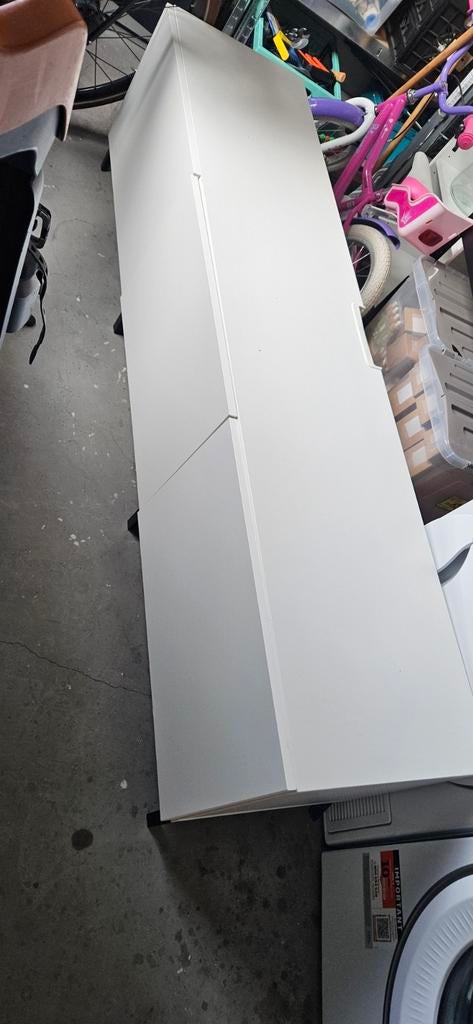 IKEA TV-kast 180 cm - Gratis af te halen, Huis en Inrichting, Kasten | Televisiemeubels, Ophalen, Overige materialen, Gebruikt
