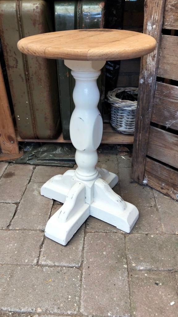 Brocante houten zware bijzettafel plantentafel kruk tafel, Antiek en Kunst, Ophalen
