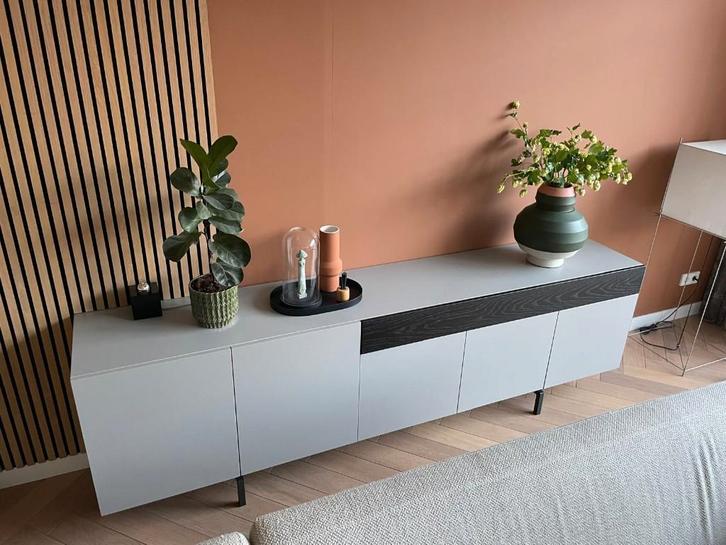 Castelijn Solo dressoir, Huis en Inrichting, Kasten | Dressoirs, Zo goed als nieuw, 200 cm of meer, 25 tot 50 cm, Met lade(s)