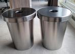 Twee metalen wasmanden of afvalbakken met deksel, Huis en Inrichting, Woonaccessoires | Prullenbakken, Ophalen, Gebruikt, 50 tot 75 cm