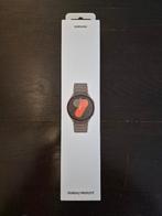 Nieuwe Galaxy Watch 7 (Bluetooth + LTE/4G 40mm), Sieraden, Tassen en Uiterlijk, Smartwatches, Nieuw, Ophalen of Verzenden, Waterdicht
