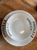 3 diepe pasta borden en 1 grote pasta schaal, Ophalen, Gebruikt, Keramiek, Bord(en)