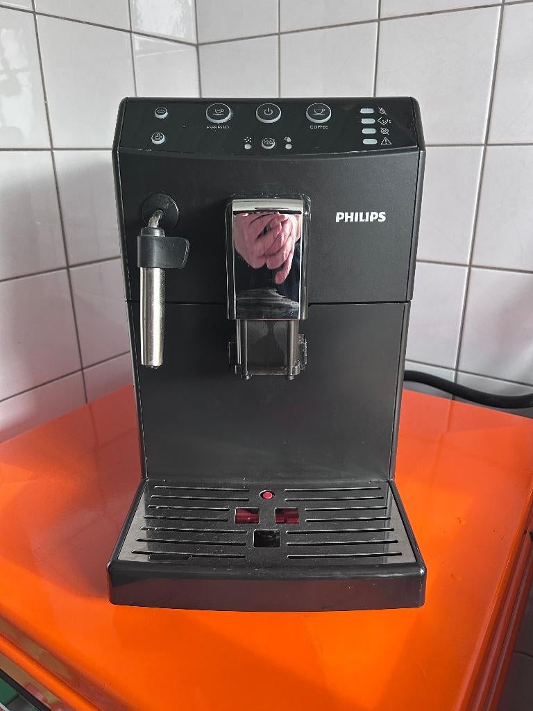 Philips 3000 volautomatische koffiemachine, Witgoed en Apparatuur, Koffiezetapparaten, Ophalen, Gebruikt, 10 kopjes of meer, Koffiemachine
