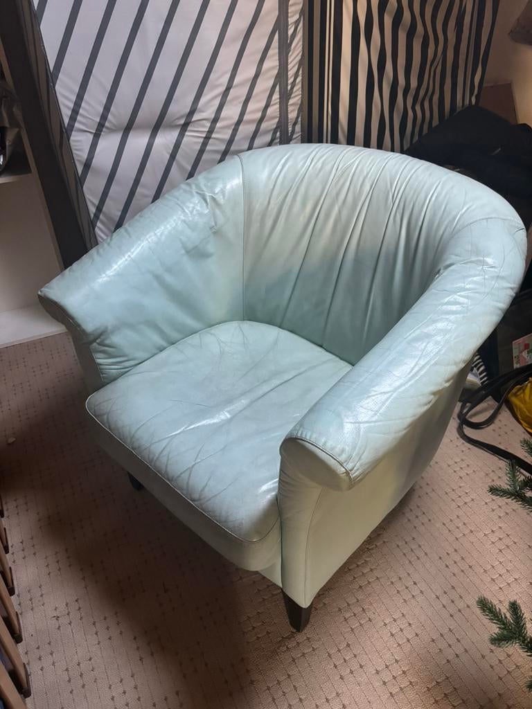 Fauteuil van leer in mintgroen, Gebruikt, Eenpersoons, Ophalen of Verzenden, Minder dan 150 cm
