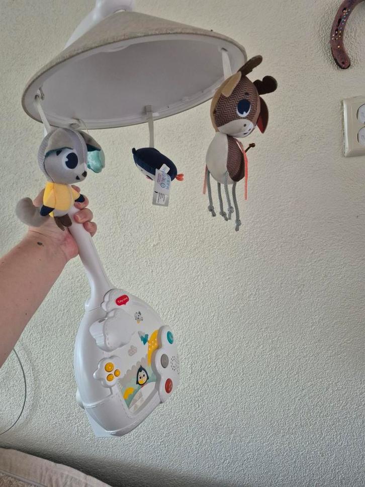 Tiny Love Boxmobiel met Projector, Kinderen en Baby's, Speelgoed | Babyspeelgoed, Gebruikt, Mobiel, Met licht, Met geluid, Ophalen of Verzenden