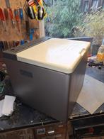 Nette koelbox 220V/12V/Gas - Ideaal voor camper/caravan, Ophalen of Verzenden, Zo goed als nieuw, Elektrisch