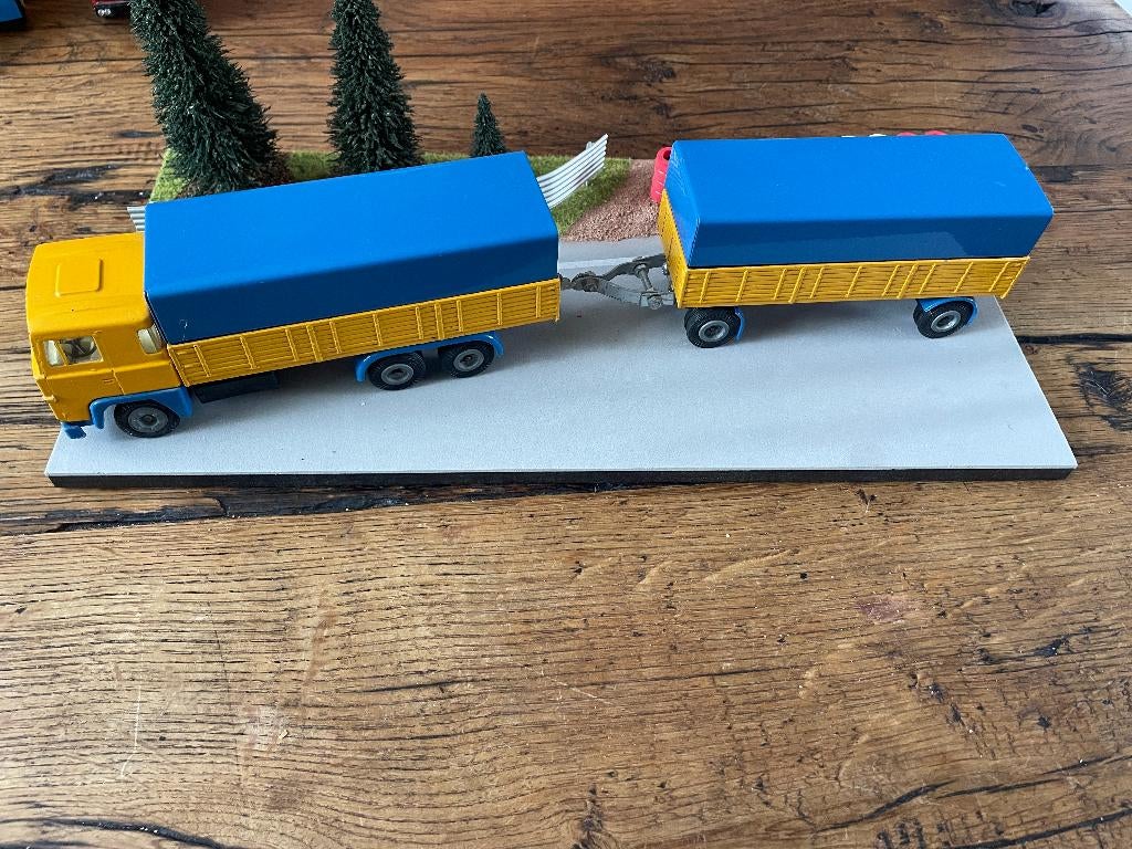 Scania 140 V8 Tekno NL, Hobby en Vrije tijd, Modelauto's | 1:50, Ophalen of Verzenden, Gebruikt, Bus of Vrachtwagen, Tekno