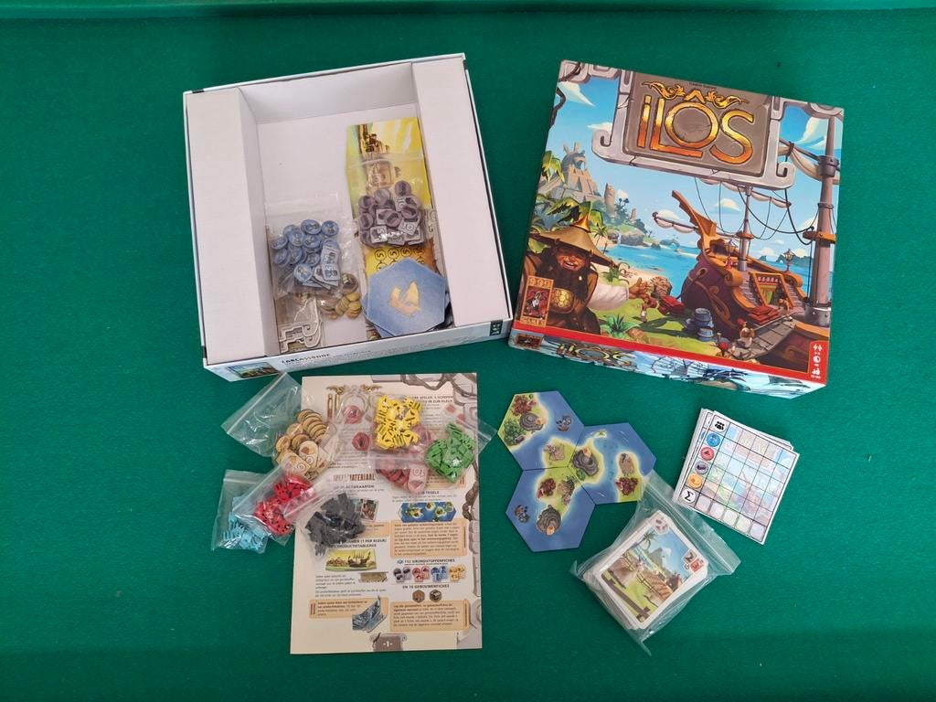 Ilos / NL / 999 Games, Hobby en Vrije tijd, Gezelschapsspellen | Bordspellen, Ophalen of Verzenden, Zo goed als nieuw