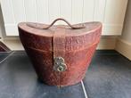 Vintage bruin leren hoedendoos hoge hoed handschoenen, Ophalen of Verzenden