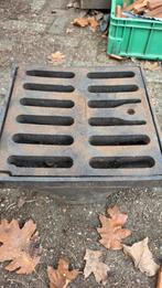 Gietijzeren putdeksel met zandvanger, Ophalen of Verzenden