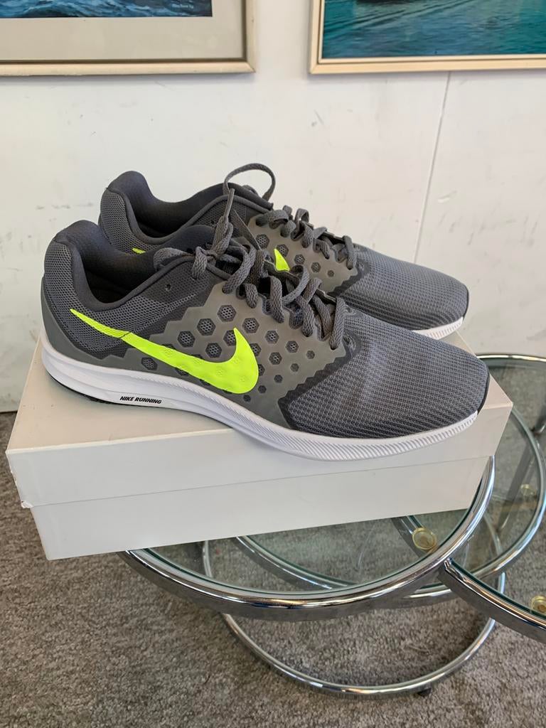 Schoenen Nike Runners nieuwe hardloopschoenen., Ophalen of Verzenden, Zo goed als nieuw, Hardloopschoenen, Nike
