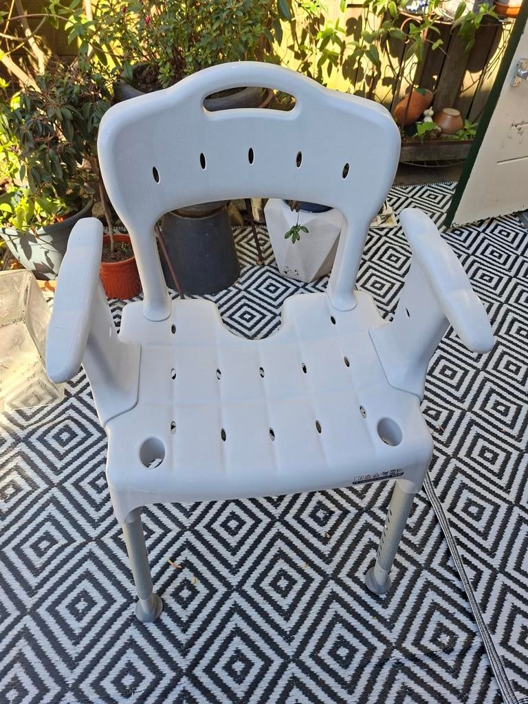 Etac Swift douchstoel verstelbaar stabiel lichtgewicht, Diversen, Verpleegmiddelen, Ophalen, Zo goed als nieuw