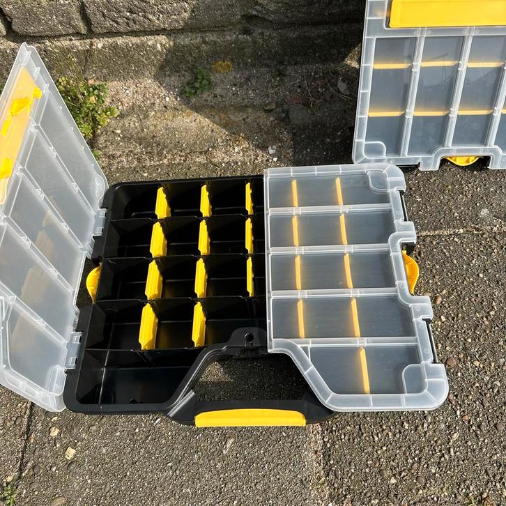 Twee Opbergdoos met vakjes - ideaal voor kleine onderdelen, Doe-het-zelf en Verbouw, Gereedschapskisten, Nieuw, Ophalen of Verzenden
