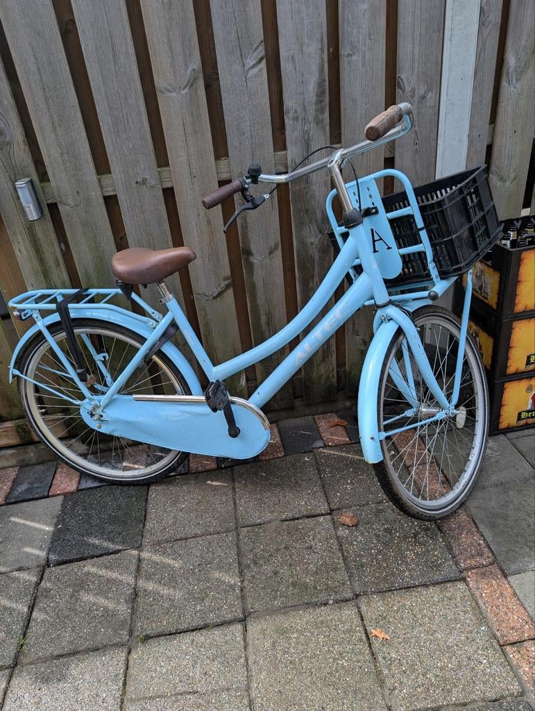 Altec meisjesfiets 24 inch met mandje, Fietsen en Brommers, Fietsen | Meisjes, Altec, Ophalen of Verzenden, Handrem, Gebruikt