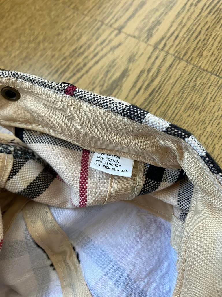 Pet in klassiek ruitpatroon, Ophalen of Verzenden, Gedragen, One size fits all, Pet