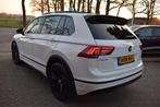 Volkswagen TIGUAN 1.5 TSI ACT 3 X R-LINE AUTOM/PANO DAK/AIRC, Auto's, Volkswagen, 15 km/l, 4 cilinders, 150 pk, Wit