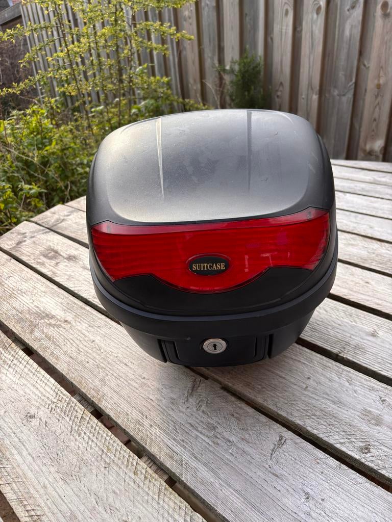 Scooter koffer compleet met bevestigingsplaat, Ophalen of Verzenden, Gebruikt, Overige typen, Overige merken