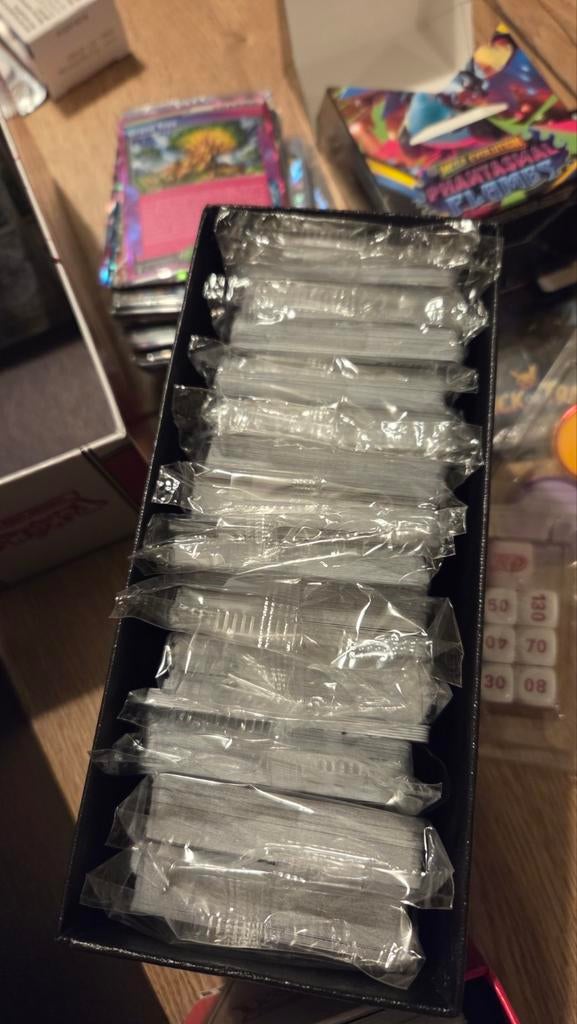 Pokemon energy kaarten sleeves dobbelstenen, Hobby en Vrije tijd, Verzamelkaartspellen | Pokémon, Ophalen of Verzenden