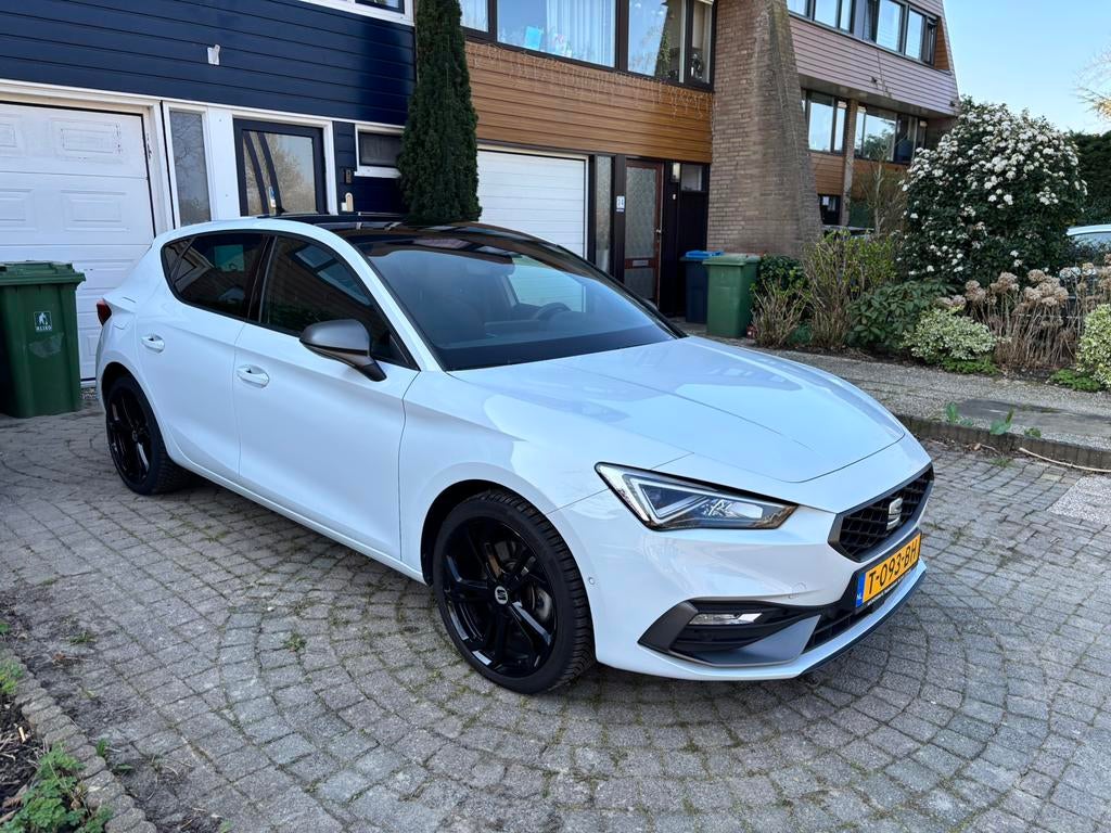 Seat Leon 1.4 TSI E-hybrid Phev 204pk Dsg-6 2021 Wit, Auto's, Leon, Wit, Plug-in hybride, 1395 cc