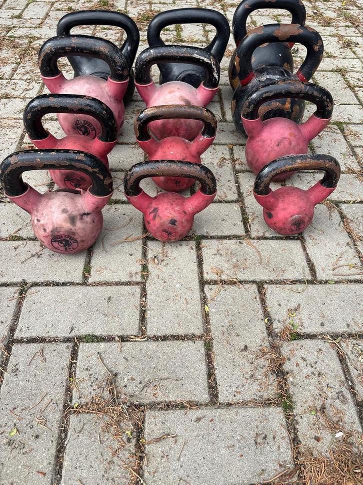 Kettlebells, dumbells, battle ropes, body pump stangeschijve, Sport en Fitness, Fitnessmaterialen, Gebruikt, Kettlebell, Ophalen of Verzenden