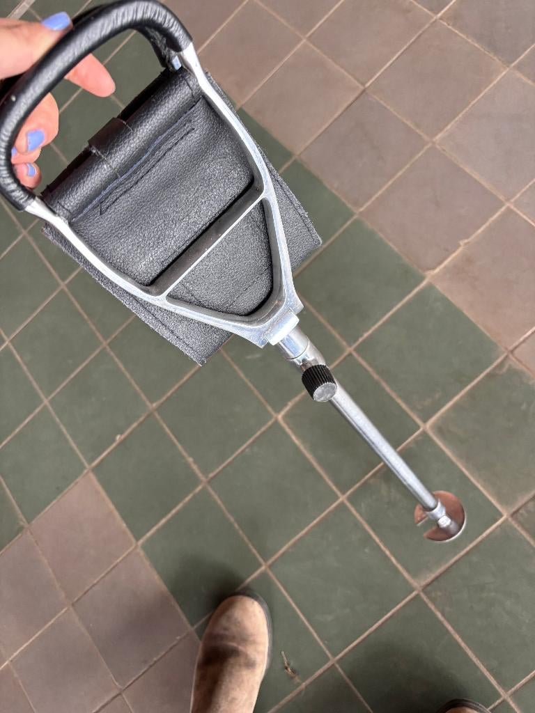 Wandelstok met zitje Zwart Zilver Metaal Leer, Diversen, Wandelstokken, Ophalen of Verzenden, Opvouwbaar, Gebruikt