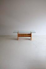 Vintage salontafel, glas en riet, Huis en Inrichting, Tafels | Salontafels, Ophalen, 100 tot 150 cm, Vintage, 50 tot 100 cm