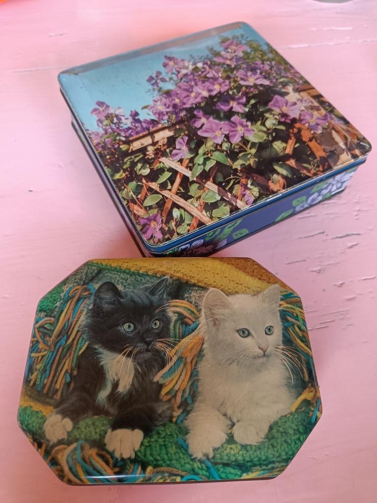 Set van 2 vintage blikjes - Engeland, Verzamelen, Blikken, Ophalen of Verzenden, Gebruikt, Overige, Overige merken