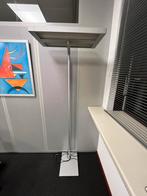 Moderne zilverkleurige vloerlamp, Ophalen, Gebruikt, Metaal, 150 tot 200 cm