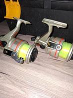 Viskoffer met molens, haken en lijnen, Ophalen of Verzenden, Gebruikt, Complete set