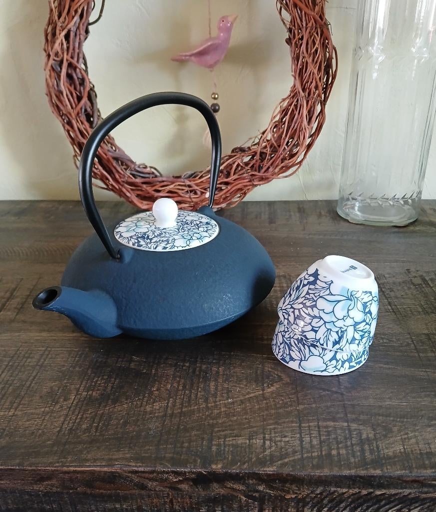 Gierijzeren theepot met twee kopjes - Bredemeijer, Ophalen, Overige materialen, Overige typen, Zo goed als nieuw