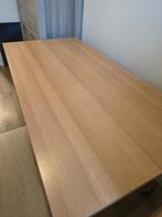 In hoogte verstelbaar bureau op wieltjes, Huis en Inrichting, Bureaus, Ophalen, In hoogte verstelbaar, Bureau