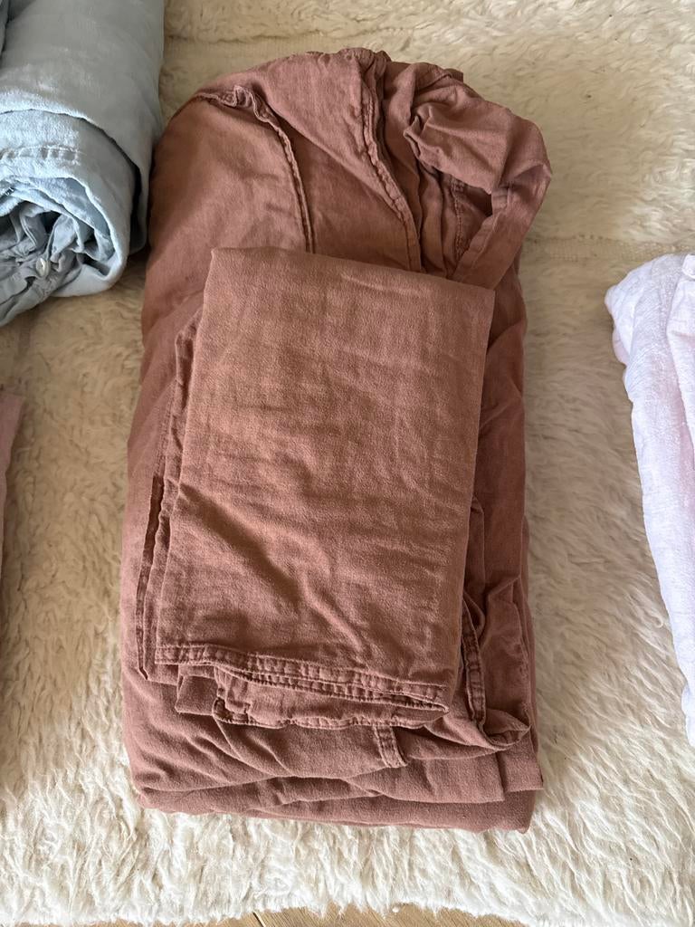 Suite702 dekbedovertrek 220x240 linnen met 2 kussenslopen, Huis en Inrichting, Slaapkamer | Beddengoed, Gebruikt, Bruin, Dekbedovertrek