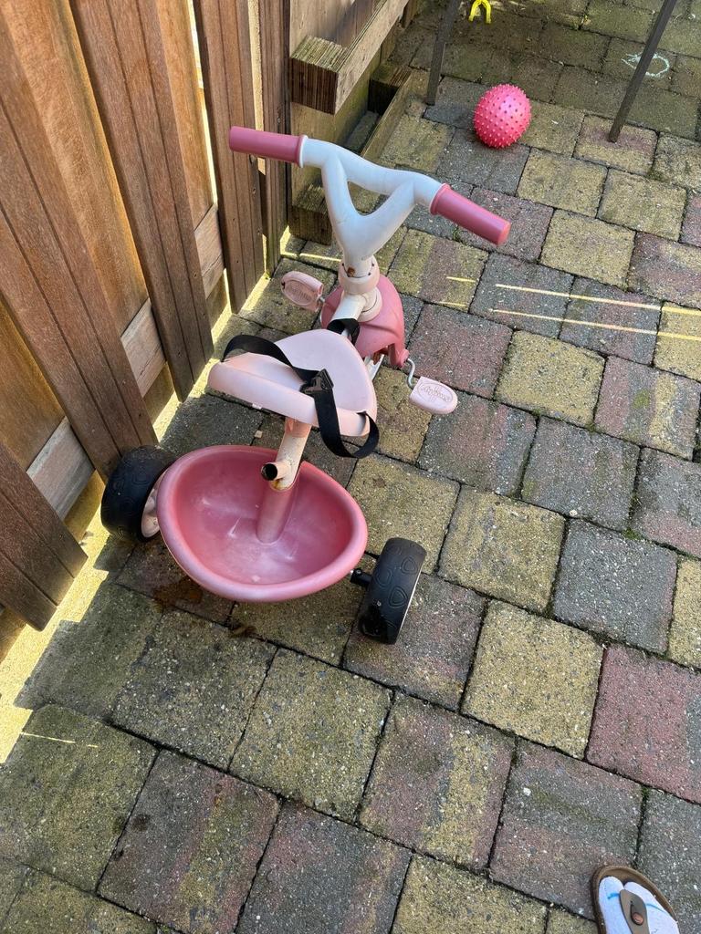 Roze Smoby driewieler voor kinderen, Ophalen of Verzenden, Gebruikt