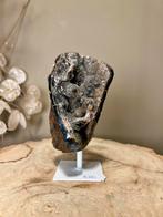 Druzy rots agaat op witte stalen voet, Ophalen of Verzenden, Mineraal