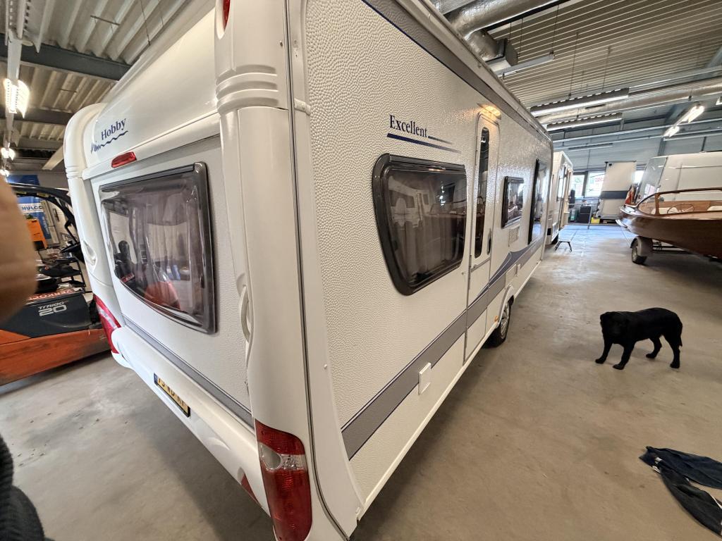 Hobby Excellent 560 UFF Vrijst. Bed. Luxe uitvoer, Caravans en Kamperen, Caravans, Ringverwarming, Rondzit, Hobby, Bedrijf
