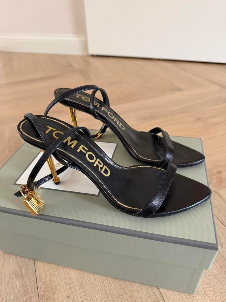 Tom Ford Padlock Heels Black | dames hakken, Ophalen of Verzenden, Zo goed als nieuw, Sneakers of Gympen