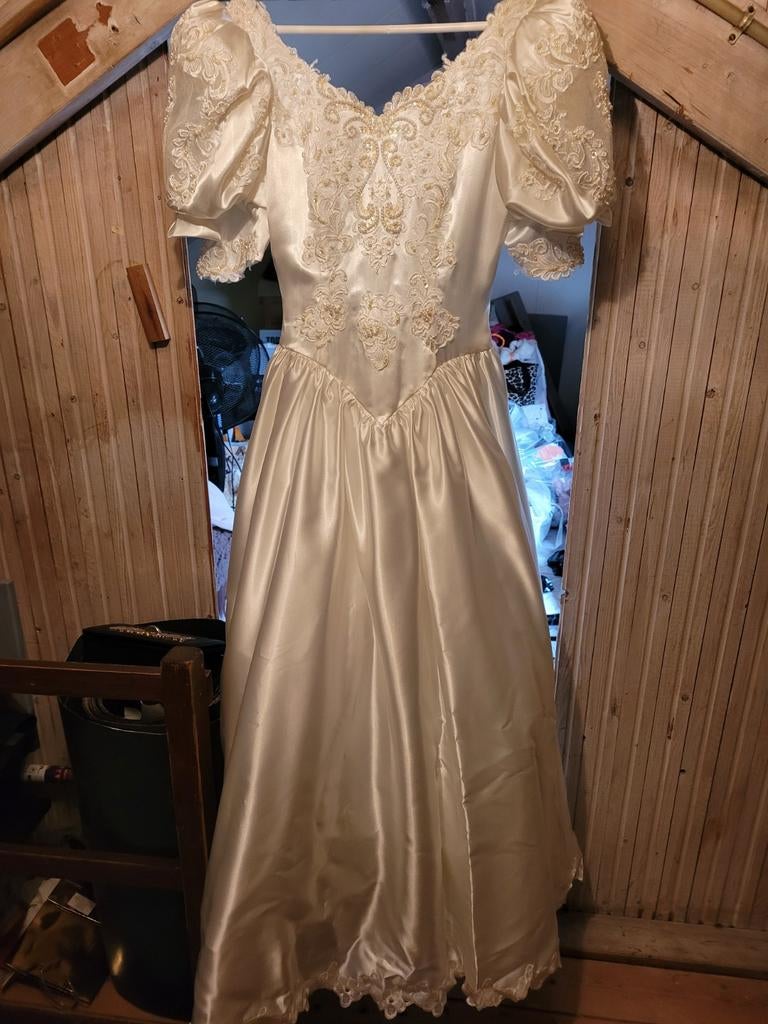 Champagne Trouwjurk met Hoepelrok - Maat 38/40, Kleding | Dames, Ophalen, Gedragen, Overige kleuren, Trouwjurk