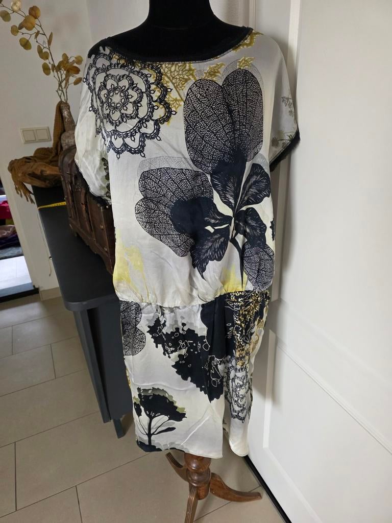 Marccain jurk zijde 40 42, Zwart, Maat 42/44 (L), Ophalen of Verzenden, Zo goed als nieuw