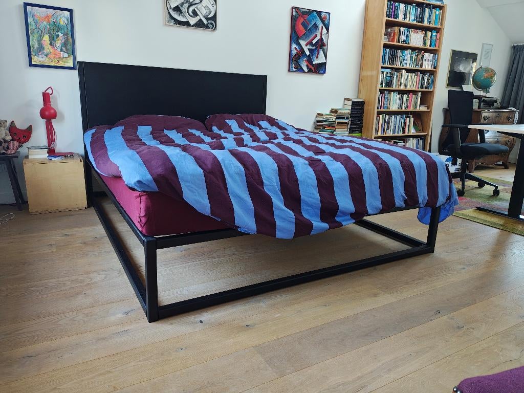 Zeer goed, modern bed 180 x 220, Ophalen, Verstelbaar, Zwart, Tweepersoons